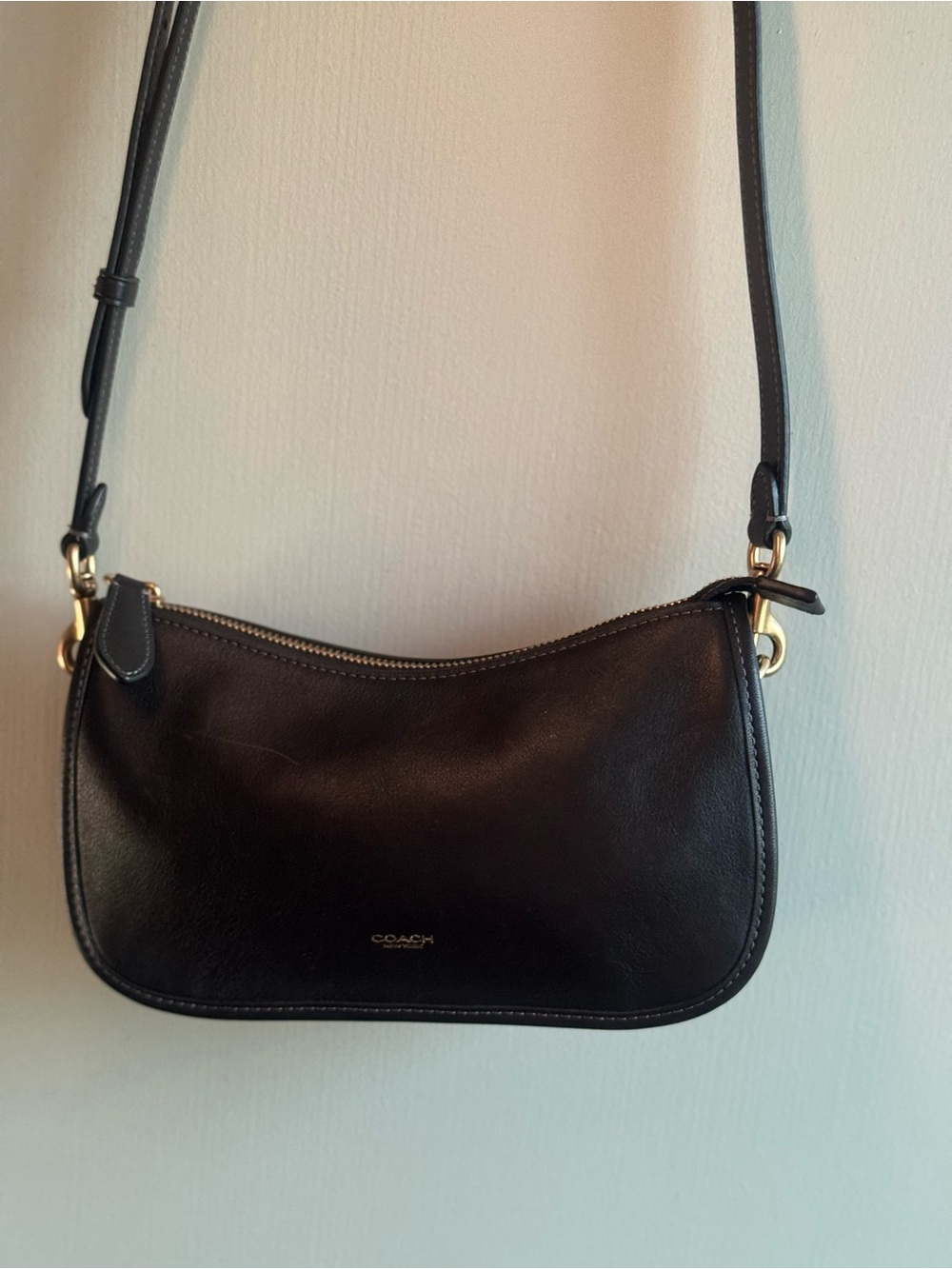 Coach Waverly in black leather - Picture 3 of 9